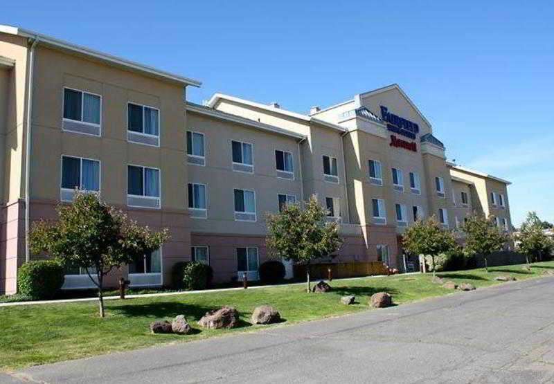 Fairfield Inn & Suites By Marriott Yakima Exterior photo